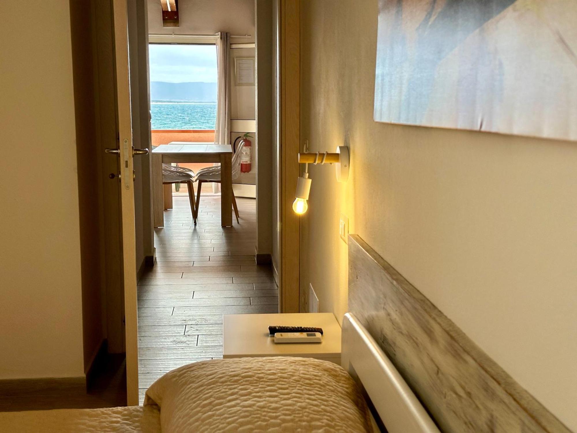 Approdo Apartments Isola Rossa Εξωτερικό φωτογραφία